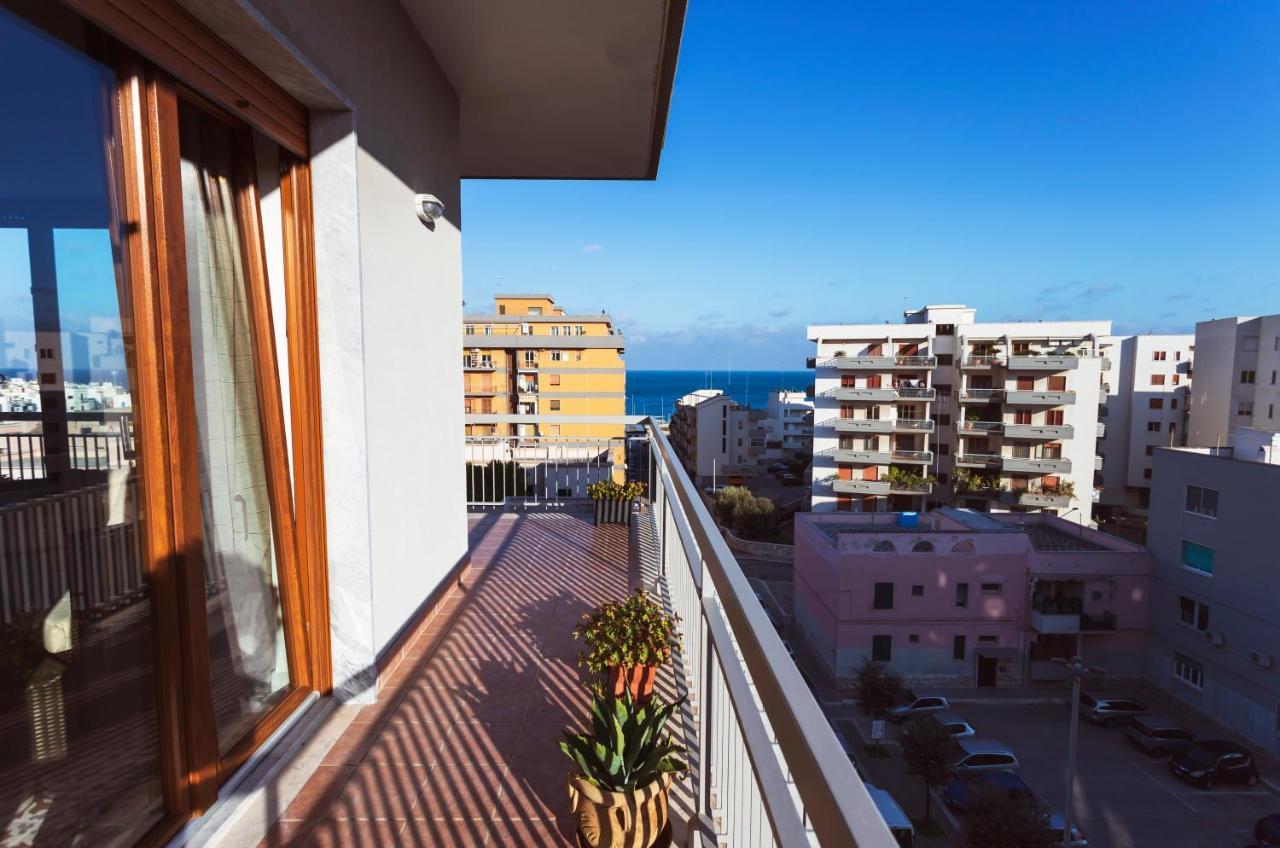 Blu Monopoli Apartamento Exterior foto